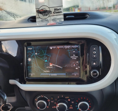 Renault Twingo cena 37500 przebieg: 32940, rok produkcji 2017 z Sławków małe 704